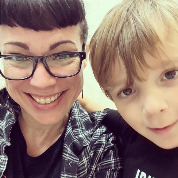 Meet your Posher, Ellen - Picture 8 of 12